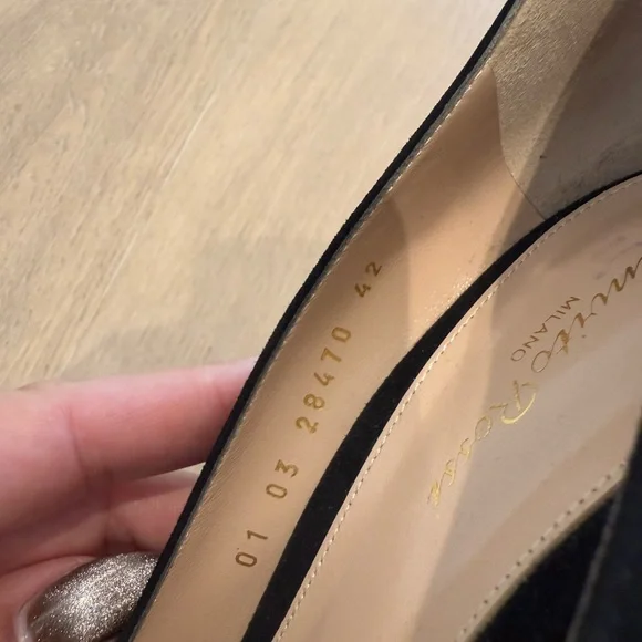 Gianvito Rossi Black Suede Heels size 42 - Picture 5 of 5